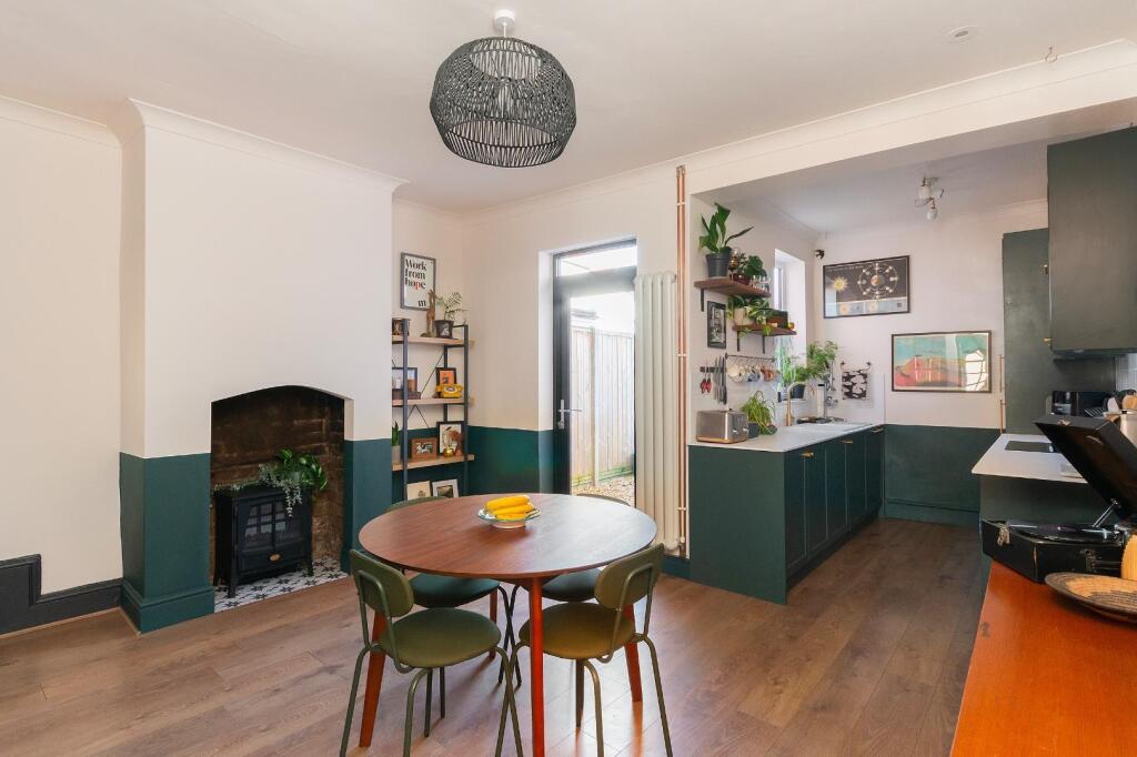 0W9SAN - Dining Room B.jpg