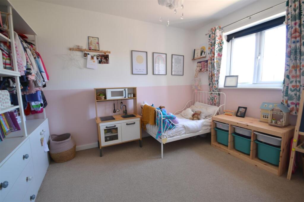 bedrooom 2