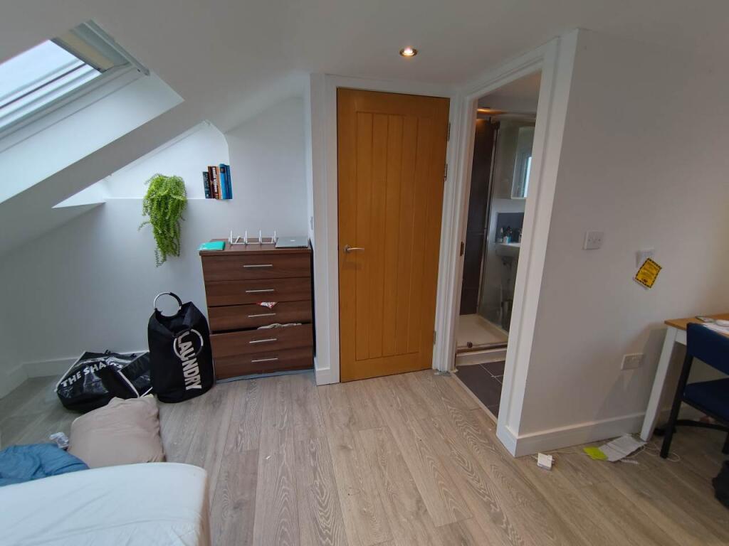 Bedroom (3)