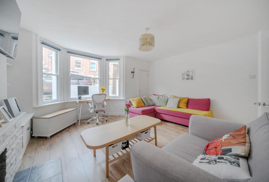 1318445-3-686598f...