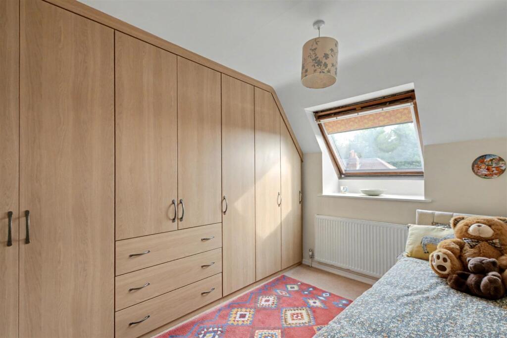 Bedroom 2_1.jpeg