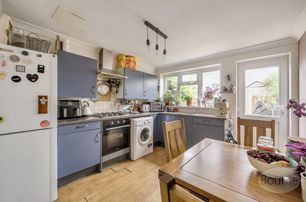 bdfb5958-3370-49b...