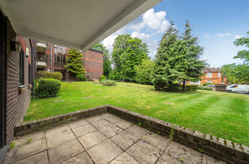 1300675-18-683748...