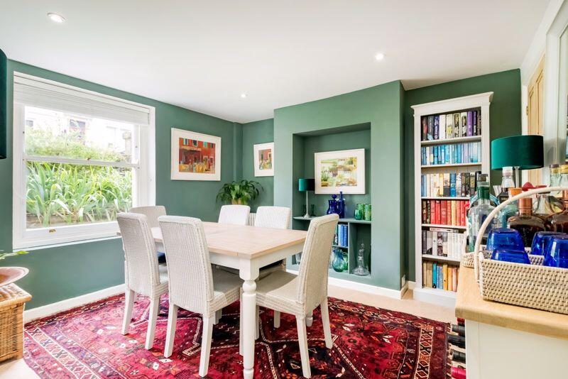 Dining Room/Bedroom 4