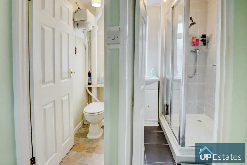 Shower + WC