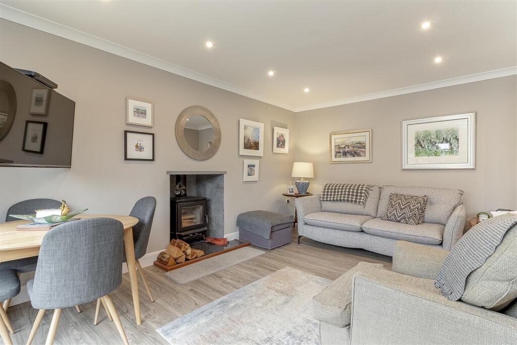 Living Dining Kitchen - E.jpg