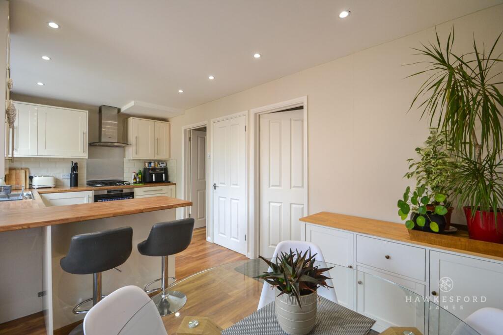 Harris Gardens, Sittingbourne - Kitchen/diner