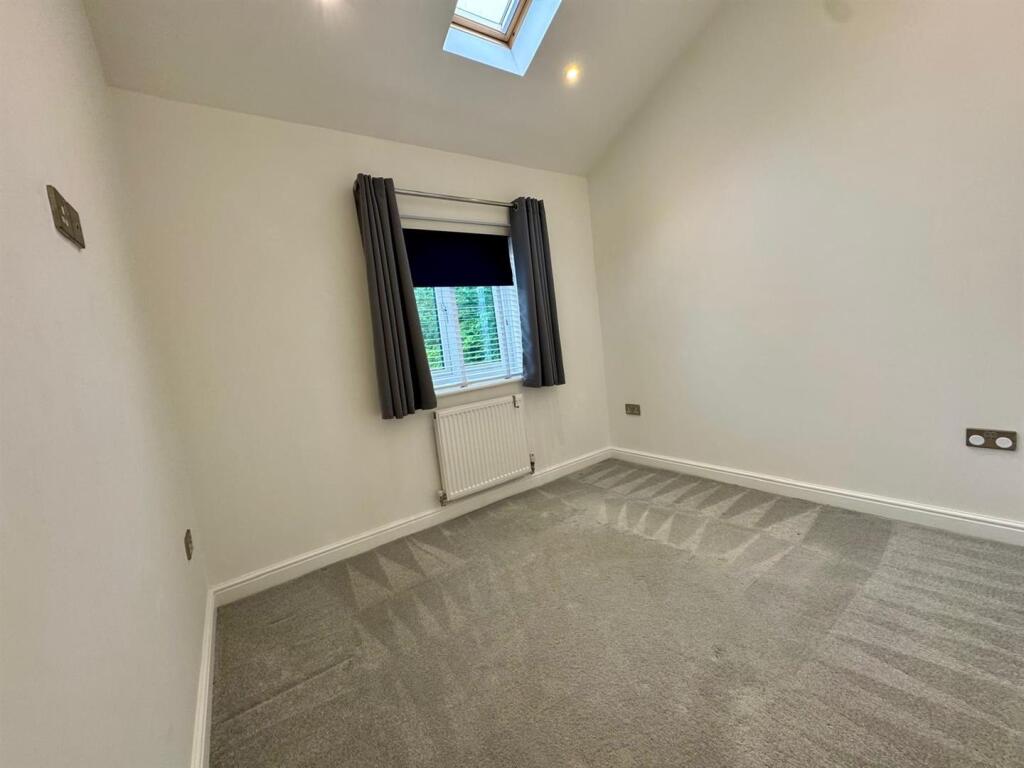 2nd Bedroom
