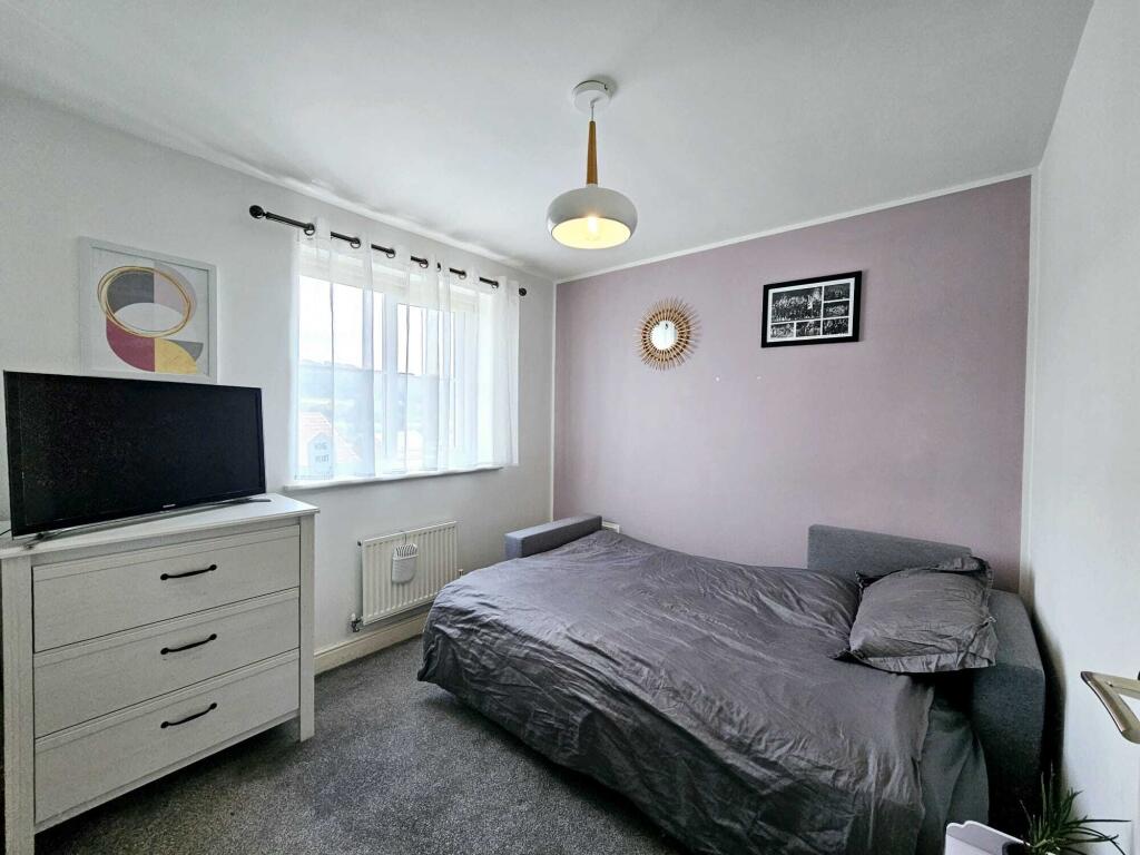 ea570b84-0843-412c-bf47-d4a7d1594ce7