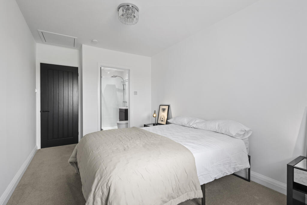 21 Riverside Gardens (15 of 100)