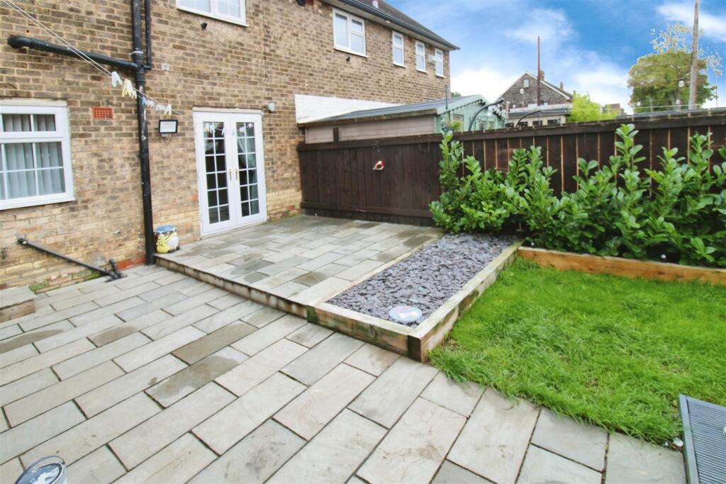 Gardens And Car Parking Amenities