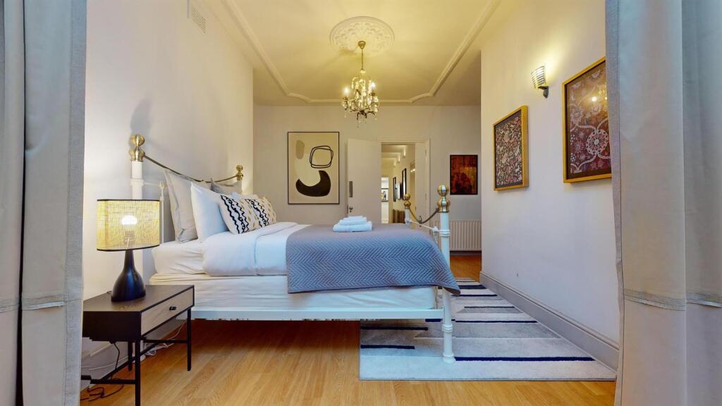 Flat 1 167 CRbedroom3.2.jpg