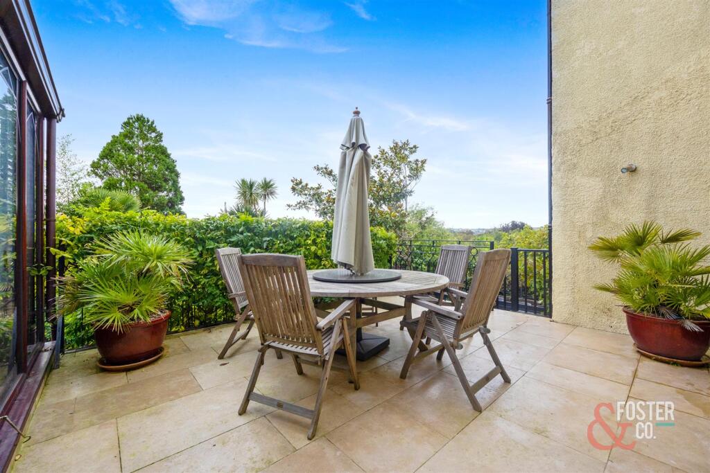 Surrenden Crescent, 58-047.JPG