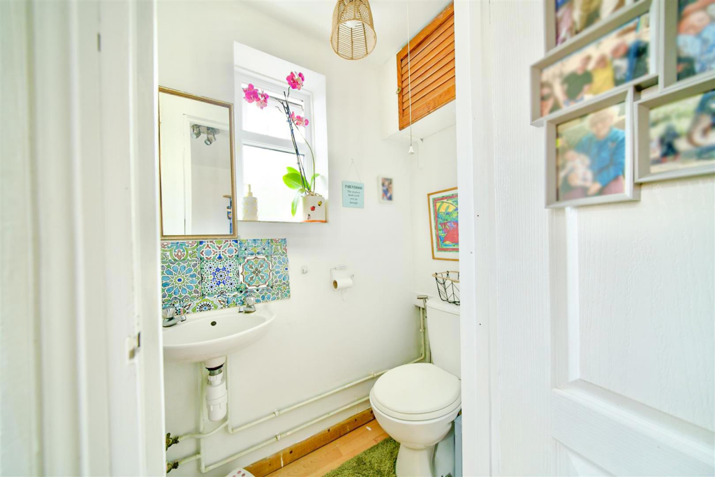 Toilet.png