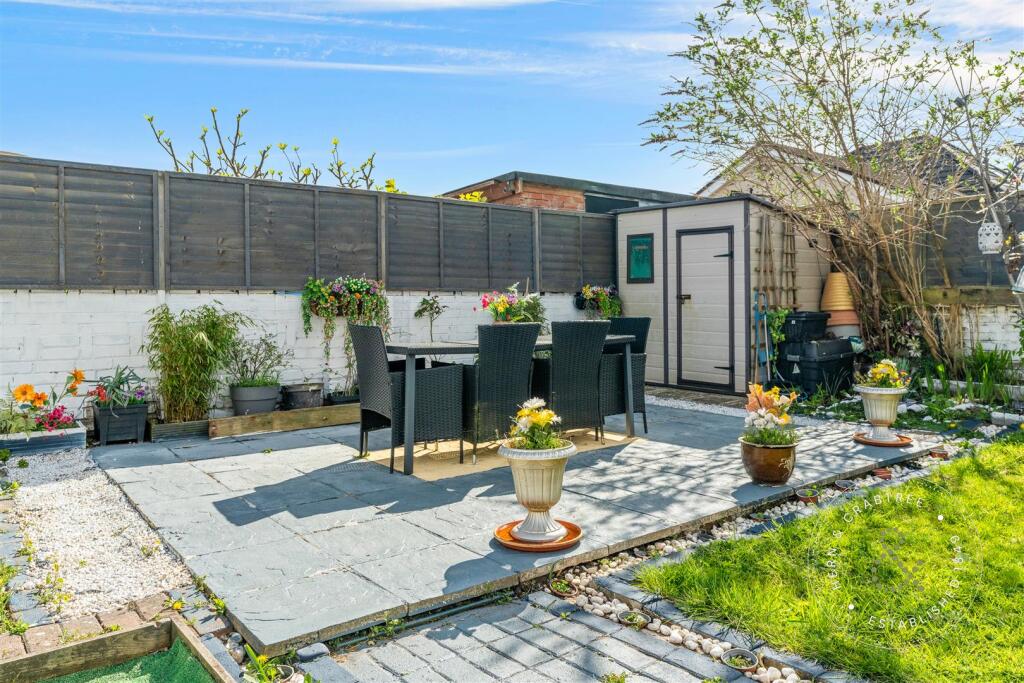 Tyn Y Parc Hern and Crabtree (16).jpg