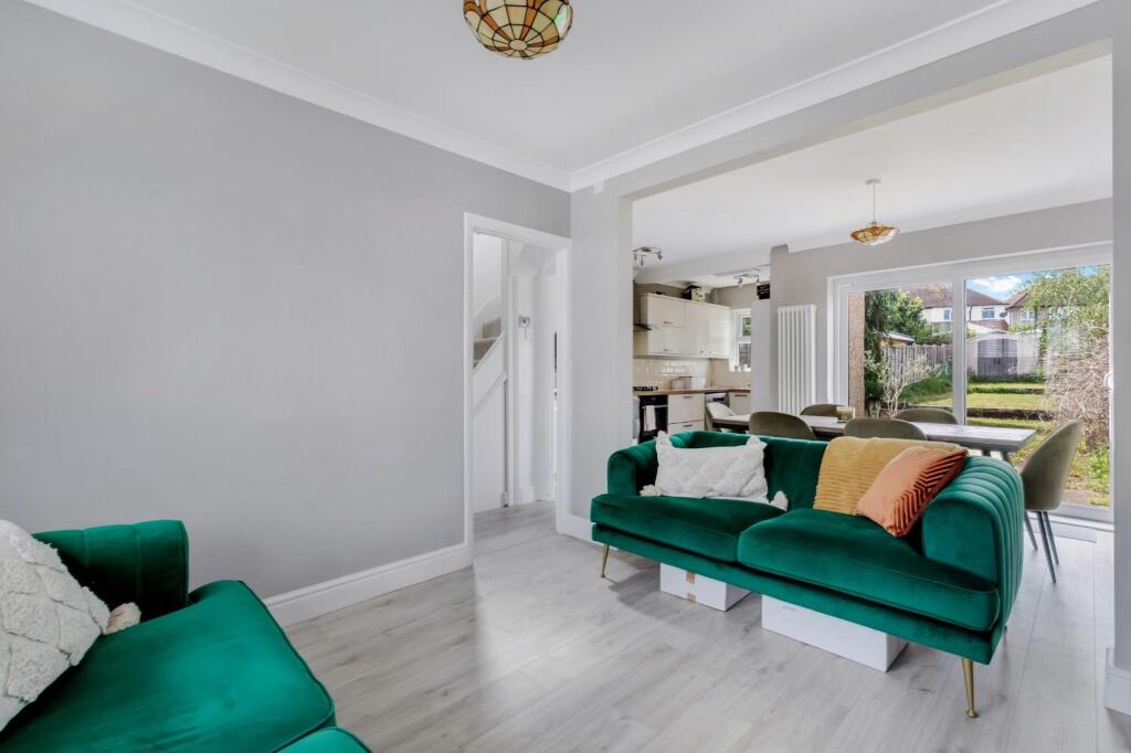 CAVERLEIGH WAY   -11.jpg