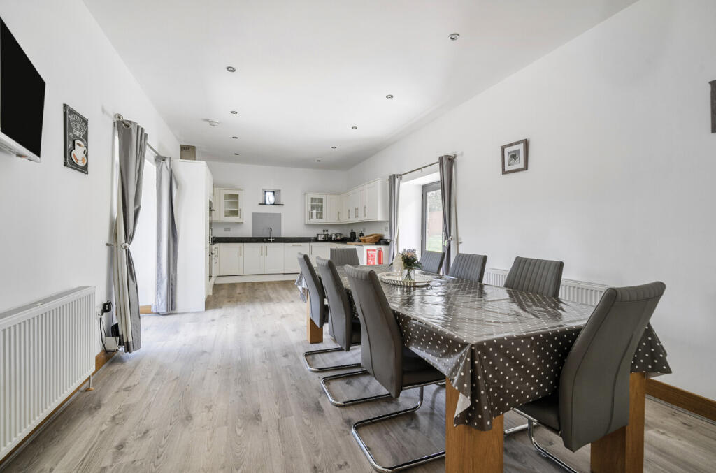 1316266-26-685ec1...