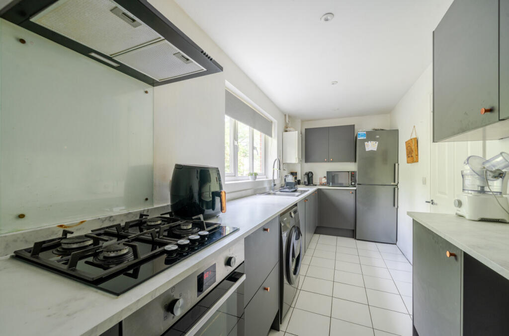 1324996-13-68764d...