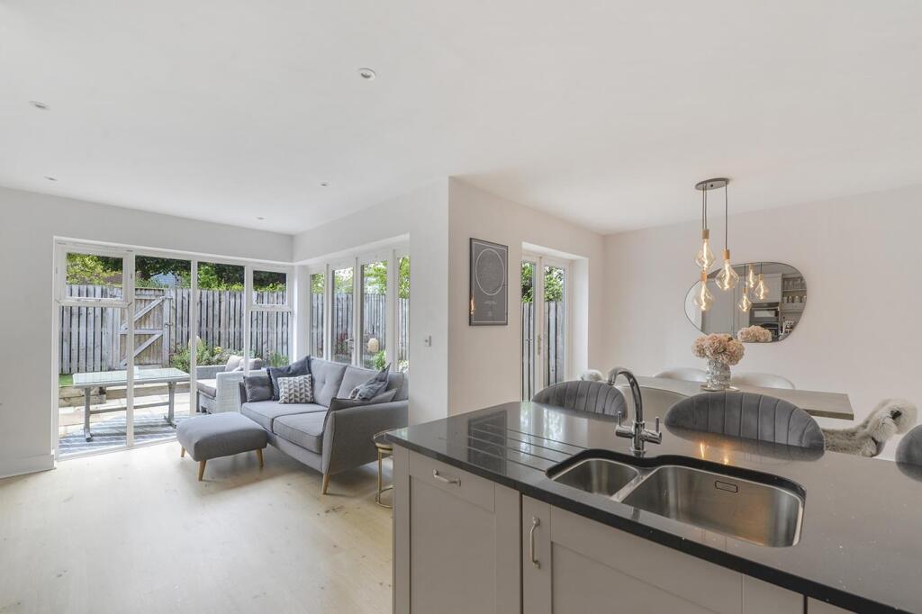 Kitchen/Diner/Family Room