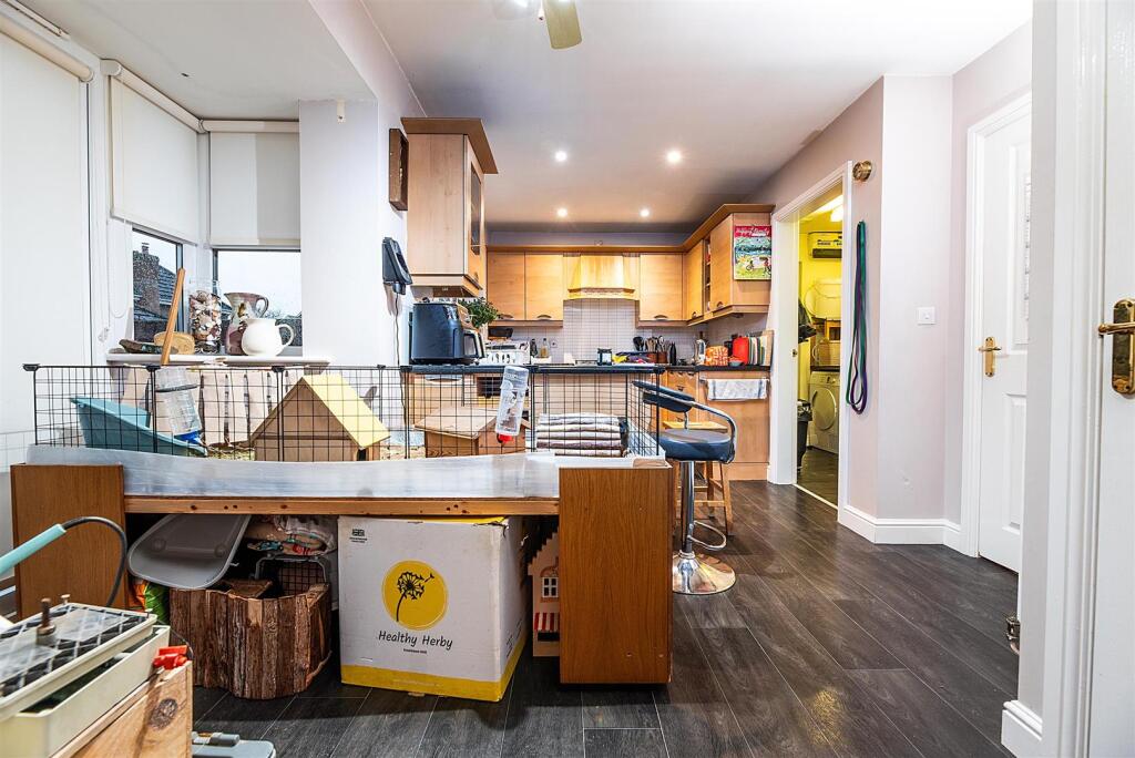 16 Lantern Lane, East Leake (9 of 30).jpg