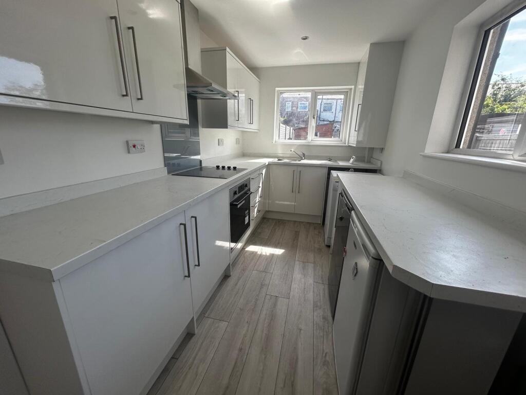 Kitchen b
