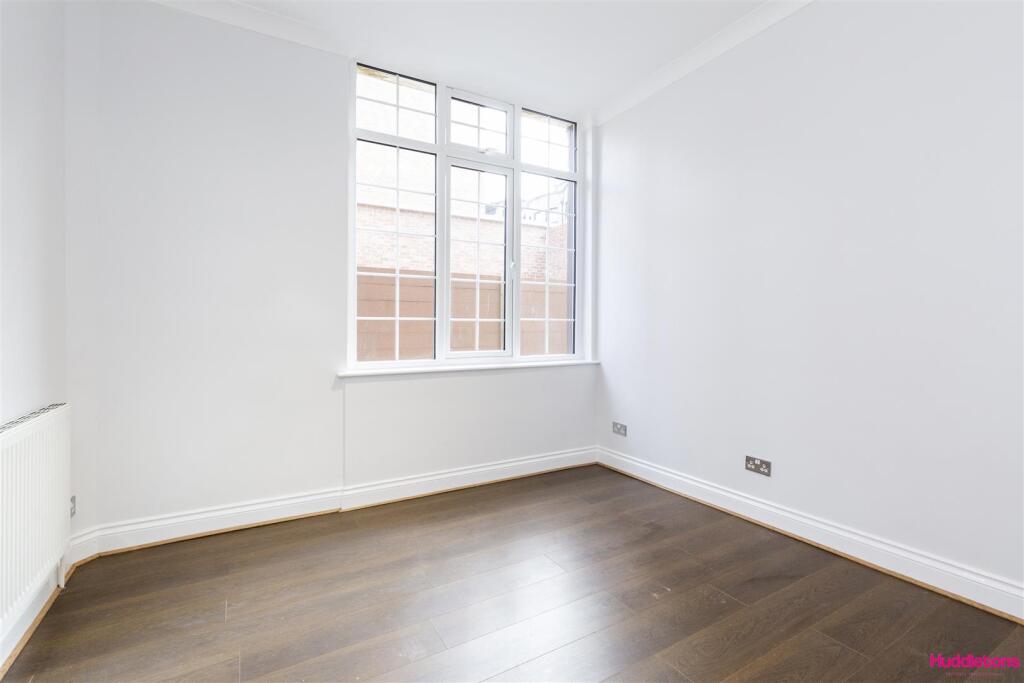 130 Chalton Street -7.jpg