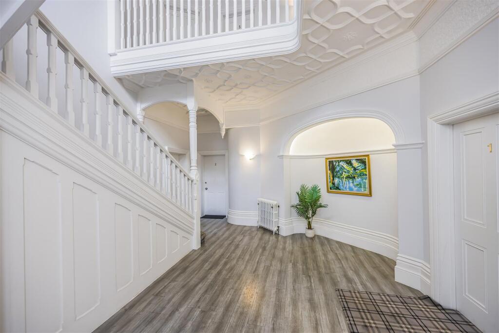 Flat 3, 25 McKinley Road, Bournemouth-PorticoMarke