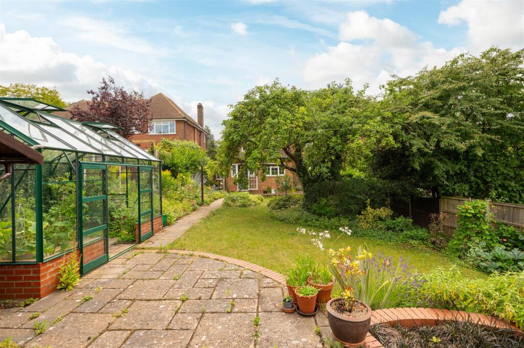 55 Benslow Lane, Hitchin-30.jpg