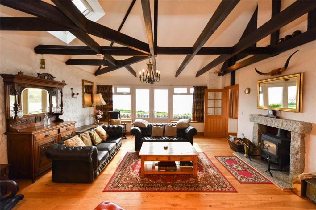 Spacious Living Room