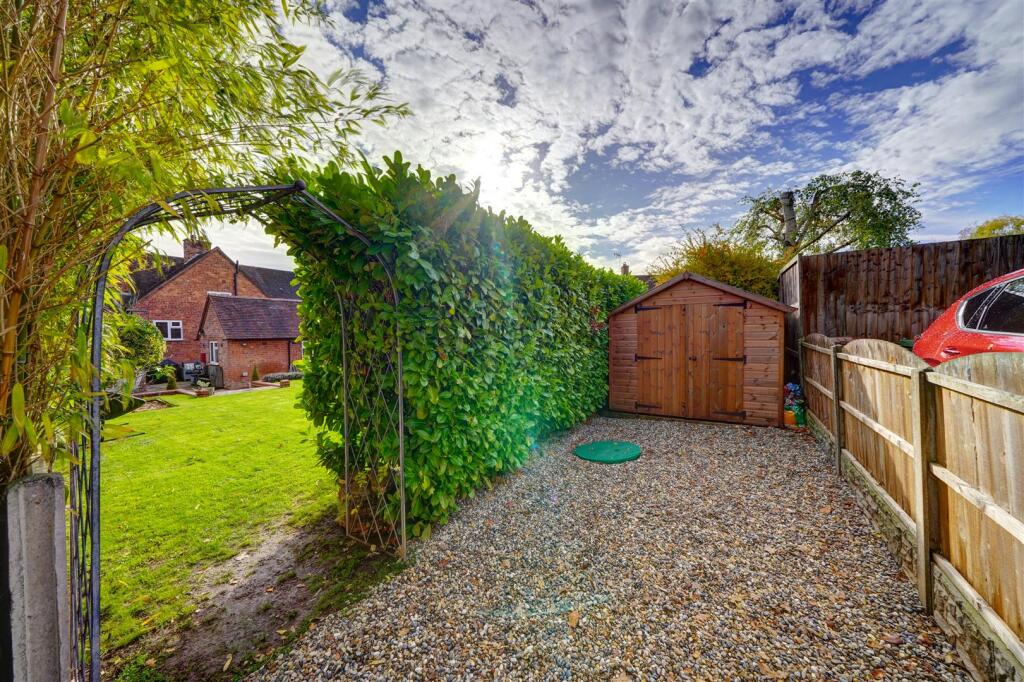 13 Apple Tree Walk (25).jpg