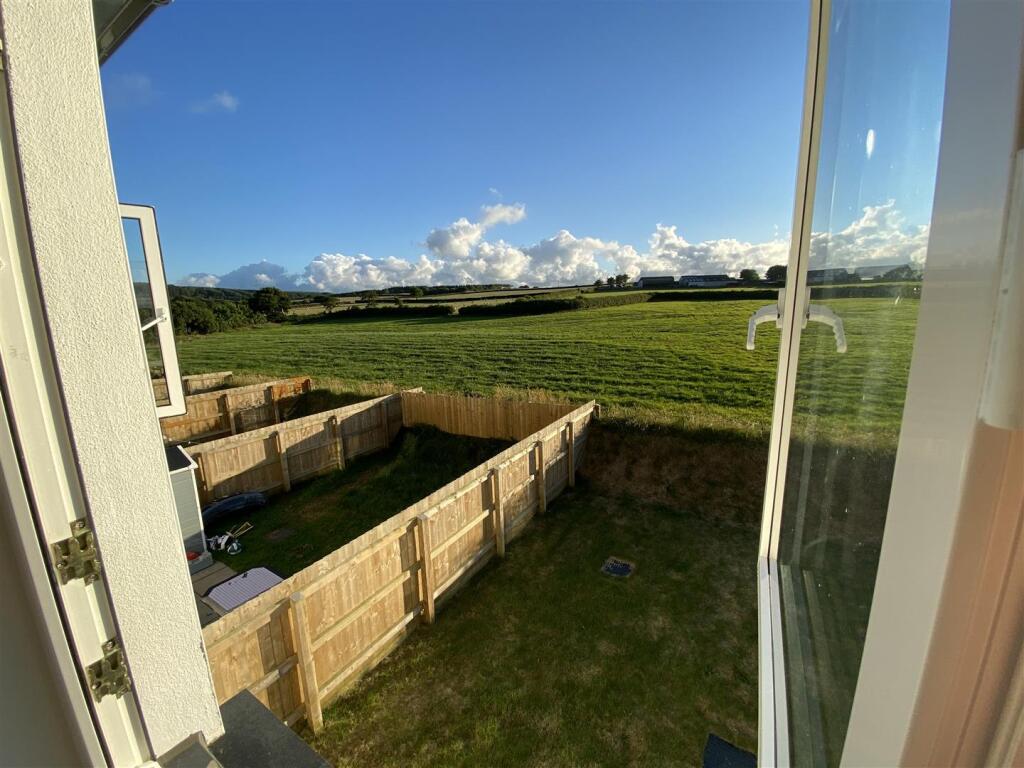 10 Stanley View 2.jpeg