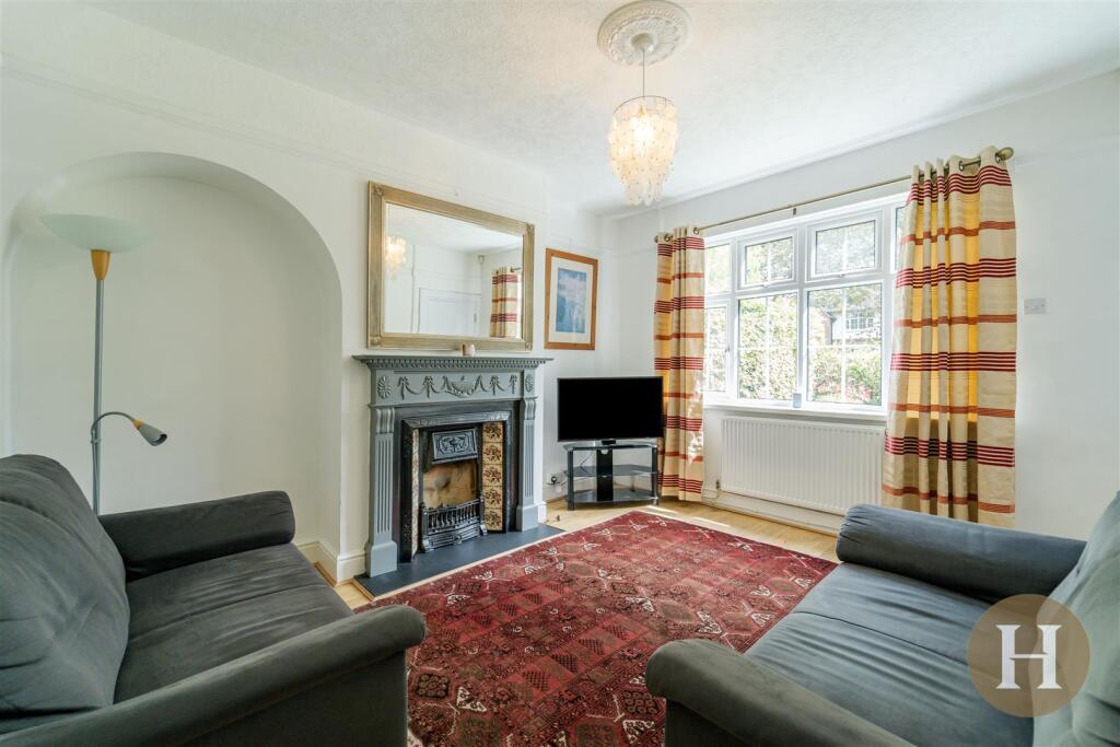 Hadleigh Estate Agents-16.jpg