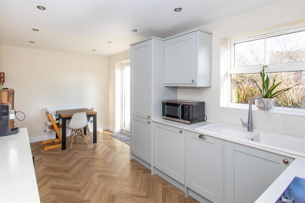 Kitchen/Dining Room