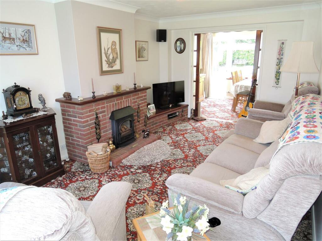 Lounge: