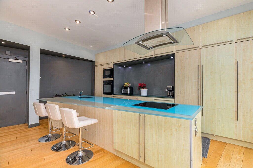 Living/Kitchen