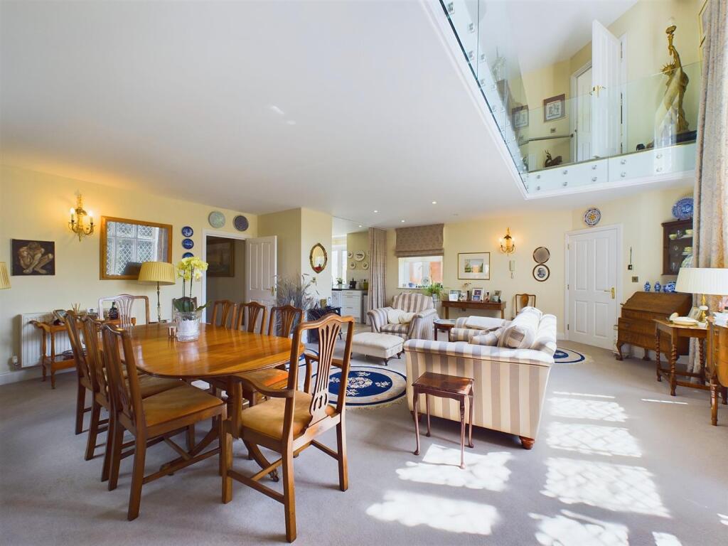 Open Plan Sitting/Dining Room