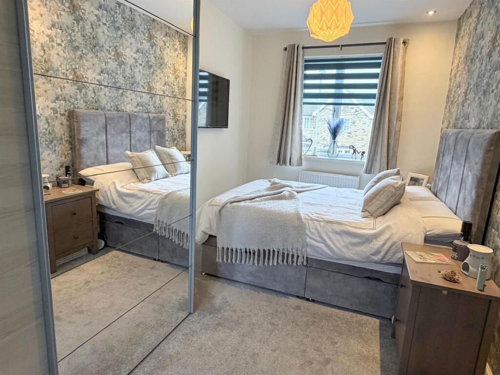 3 bed semi-detached house, Silsden 8