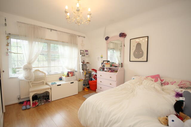 Second bedroom