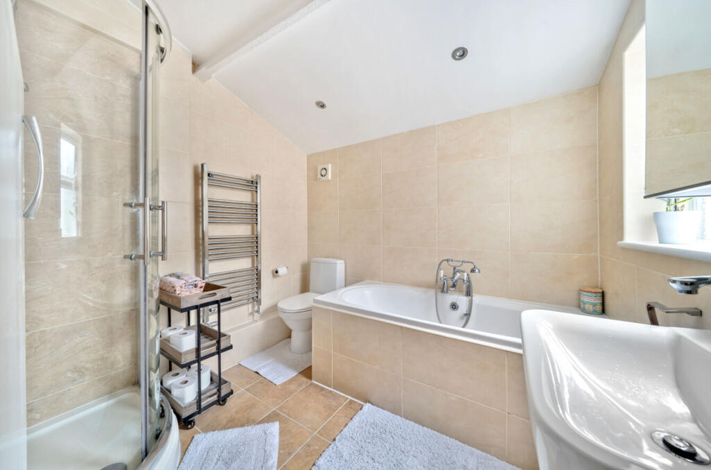 1317760-8-685edb0...