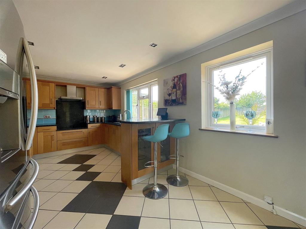 Kitchen (1).jpeg