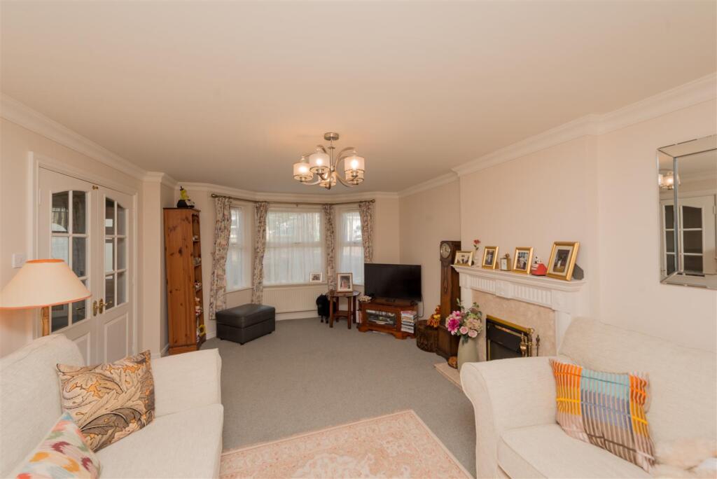 Living Room: