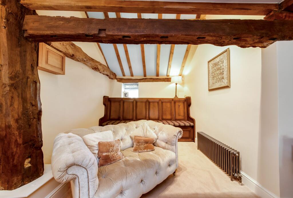 SITTING ROOM