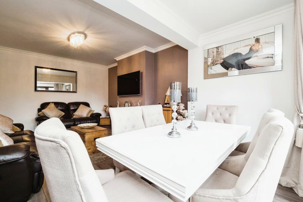 Lounge Dining Room