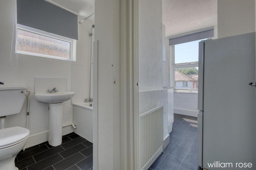 img_4670_6 copy 2.jpg