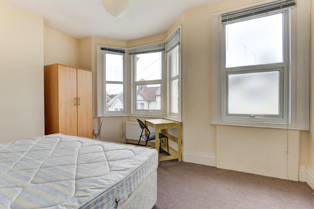 97 Whippingham Road Bedroom 6