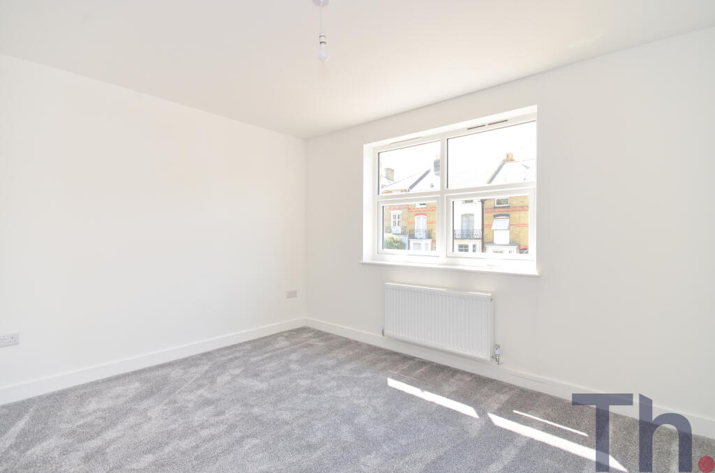Bedroom 2.JPG