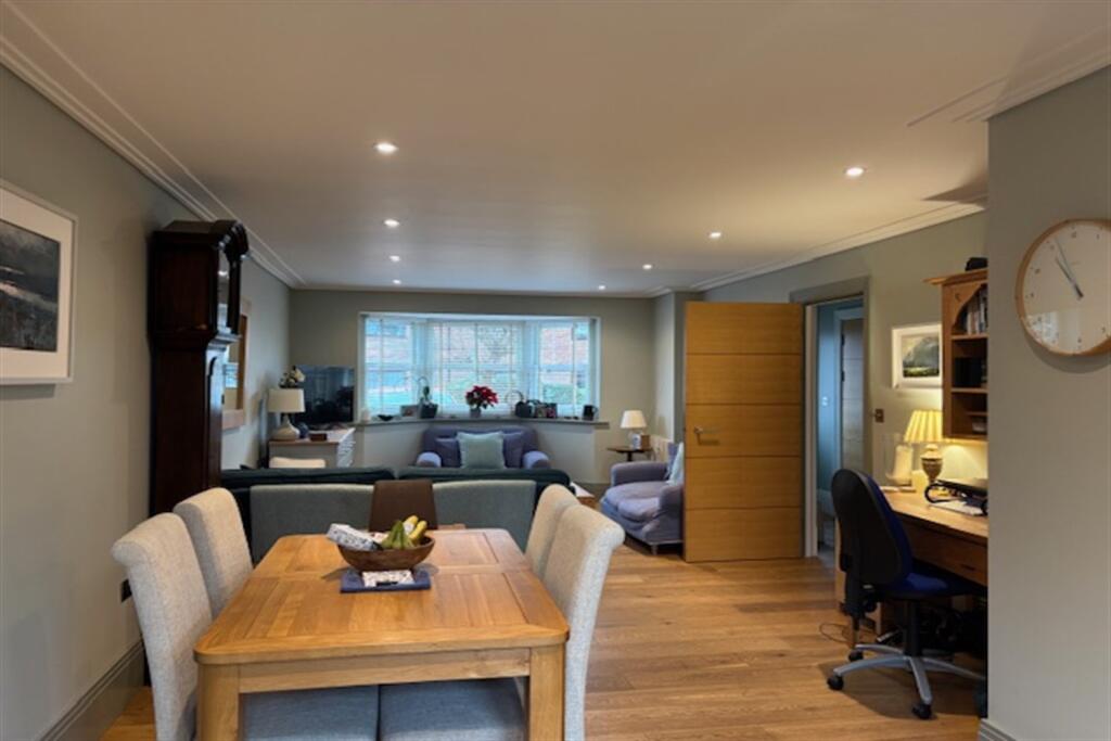 Reception (Main)