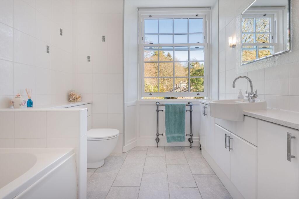 Bedroom One En-suite