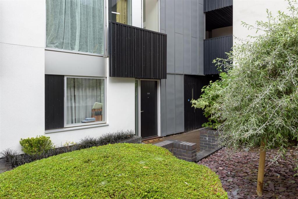 untitled (19 of 20).jpg