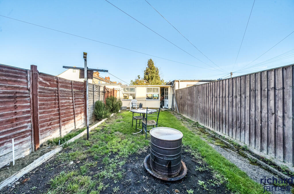 501c325eab1a4417885630a691804fbf